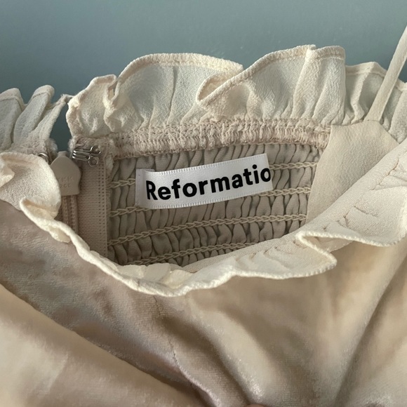 Reformation Velvet Bev Dress in Almond NWT 8 - Picture 5 of 8